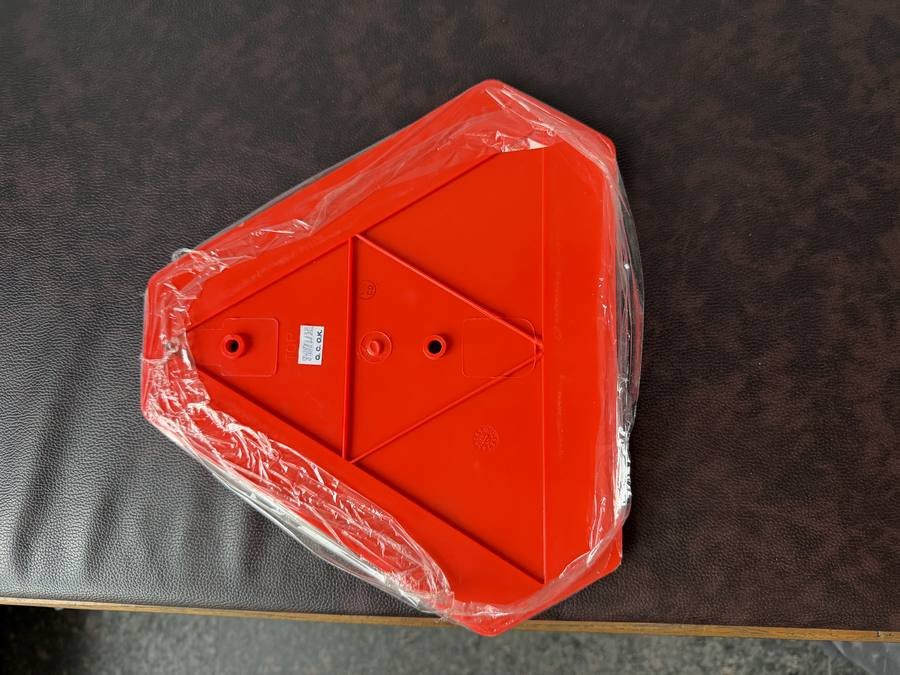 Tractor triangle reflector